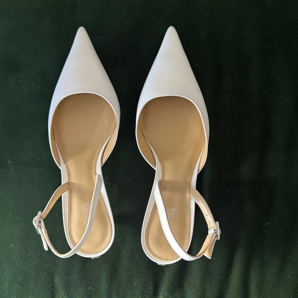 Brand new Michael Kors Cream Slingbacks with Kitten Heel - Picture 5 of 6